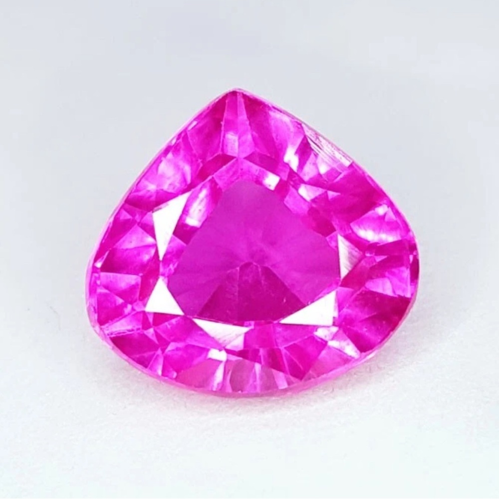 Elegant Pink Certified Natural 7.82 ct. Pear Cut Sapphire